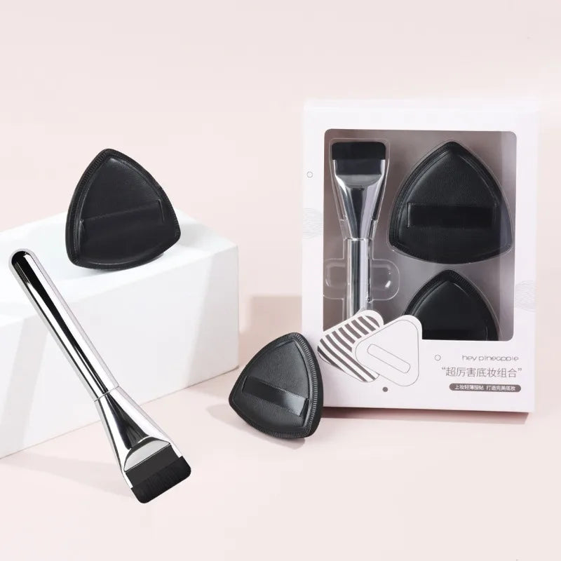 Triangle Makeup Puff & Foundation Brush Set – 3-Piece Makeup Sponge & Brush Set QXL