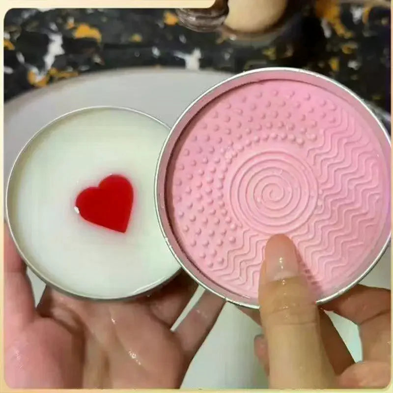 Heart-Shaped Makeup Brush Cleaning Soap 100g + Silicone Pad Brush Cleaning Soap QXL