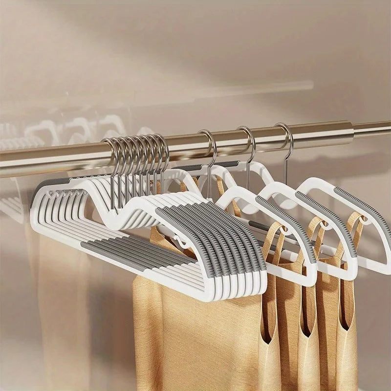 Non-Slip Plastic Hangers | Traceless Design for Clothes & Bras Clothing Hangers QXL
