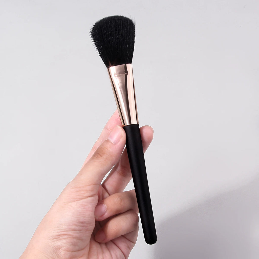 KOSSHOW Fluffy Blush Brush – Soft Nylon & Wood Handle Blush Makeup Brush QXL