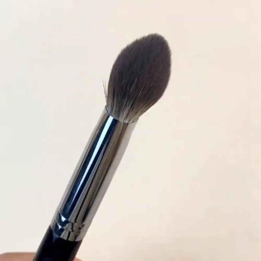 Peach Heart Blush Brush – Soft Flat Tongue Shaped 17cm Blush Makeup Brush QXL