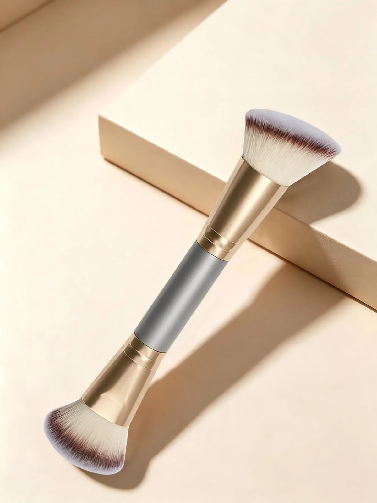 Double-Ended Kabuki Foundation & Blush Makeup Brush Makeup Brush QXL