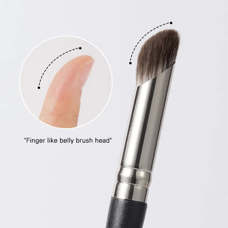 Finger-Tip Concealer & Nose Contour Brush | Soft Fiber Concealer Brush QXL