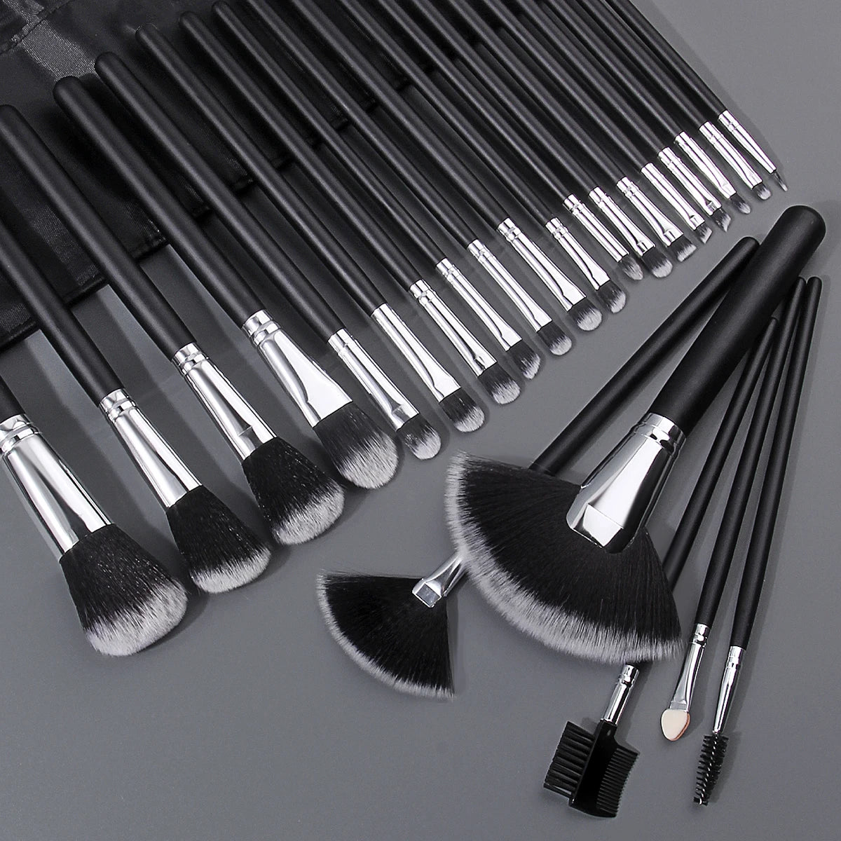 KOSSHOW 25-Pc Makeup Brush Set | Ombre Hair & PU Bag Makeup Brush Set QXL