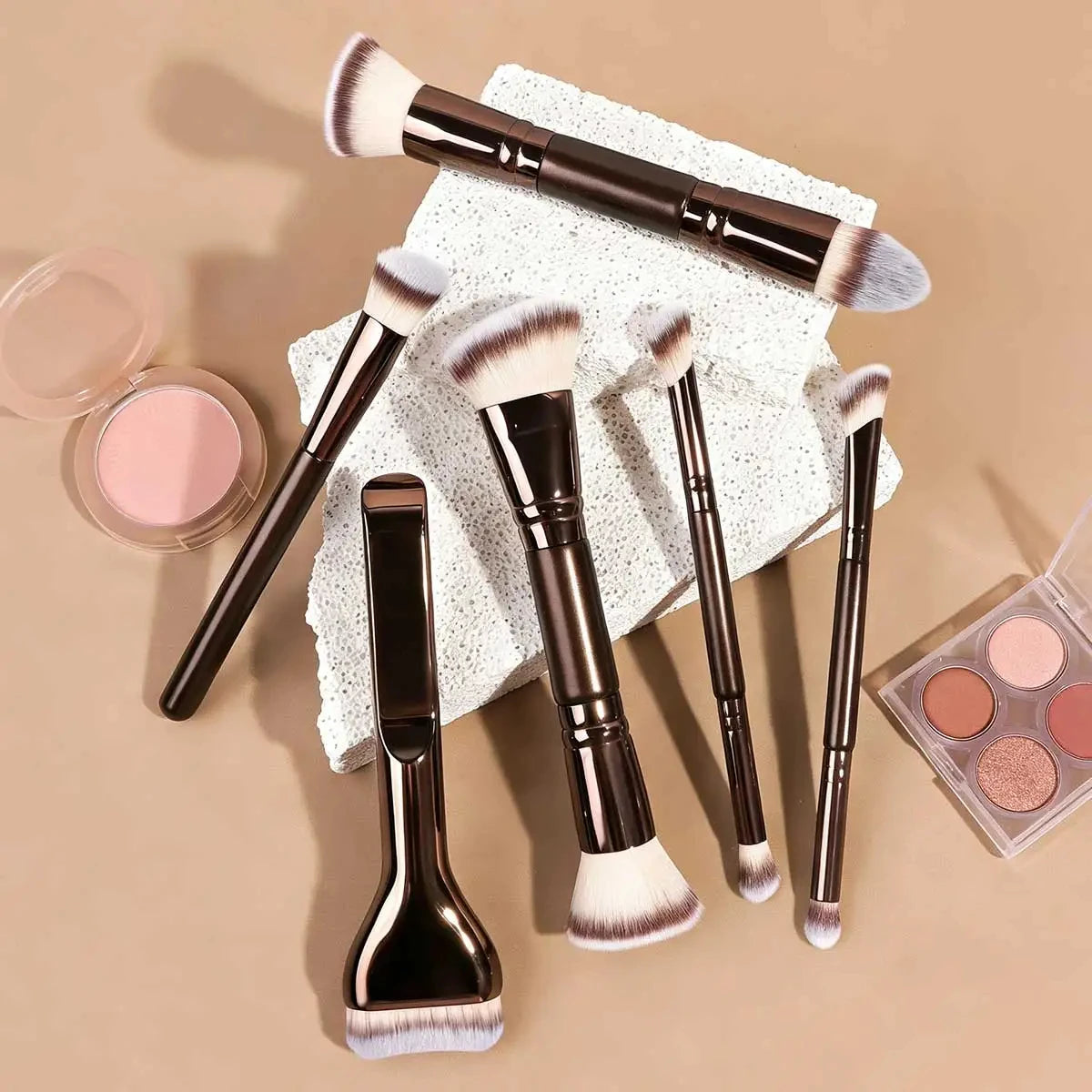 LUXEBLEND 7-Piece Soft Synthetic Makeup Brush Set Makeup Brush Set QXL