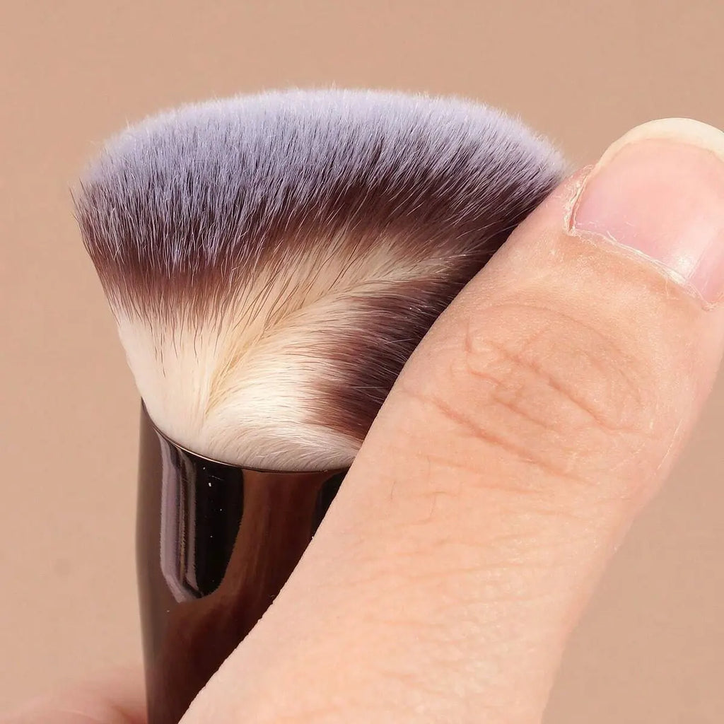 Double-Ended Highlight & Contour Brush | Soft Fiber Tips Makeup Brush QXL