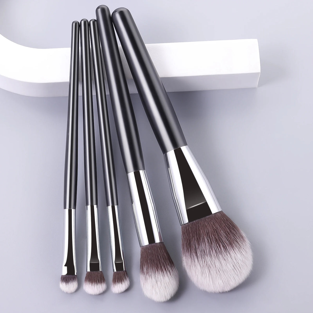 5-Piece Black & Silver Makeup Brush Set | Face & Eye Brushes Makeup Brush Set QXL