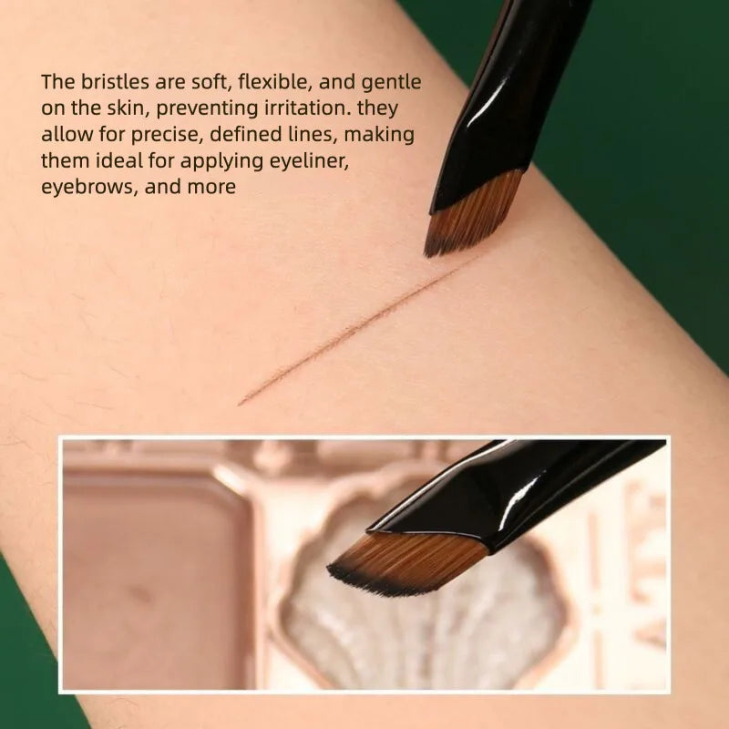 Ultra-Fine Angled Eyeliner & Eyebrow Brush | Portable M31 Angled Eyeliner Brush QXL
