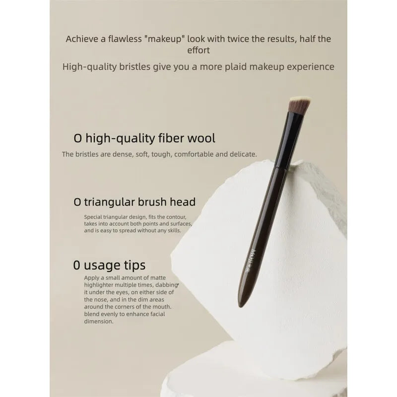 L33 Triangle Highlighter & Concealer Brush | Pro Makeup Tool Highlighter Makeup Brush QXL