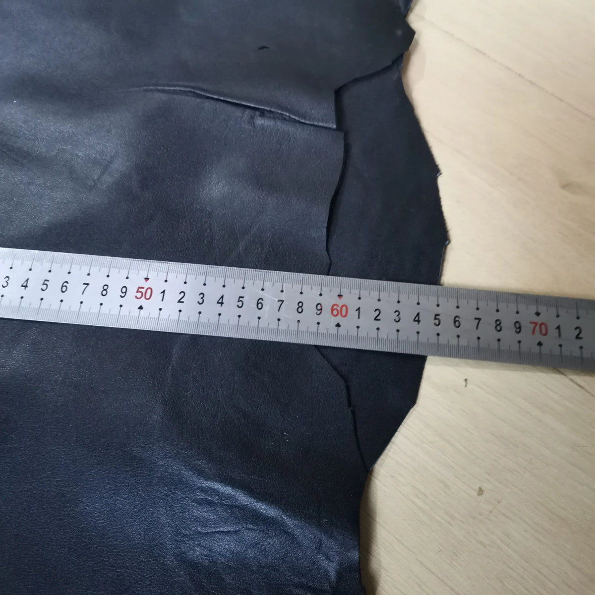 1mm Black Sheepskin Leather Fabric – DIY Shoes & Bags Whole Hide Leather Craft Fabric QXL