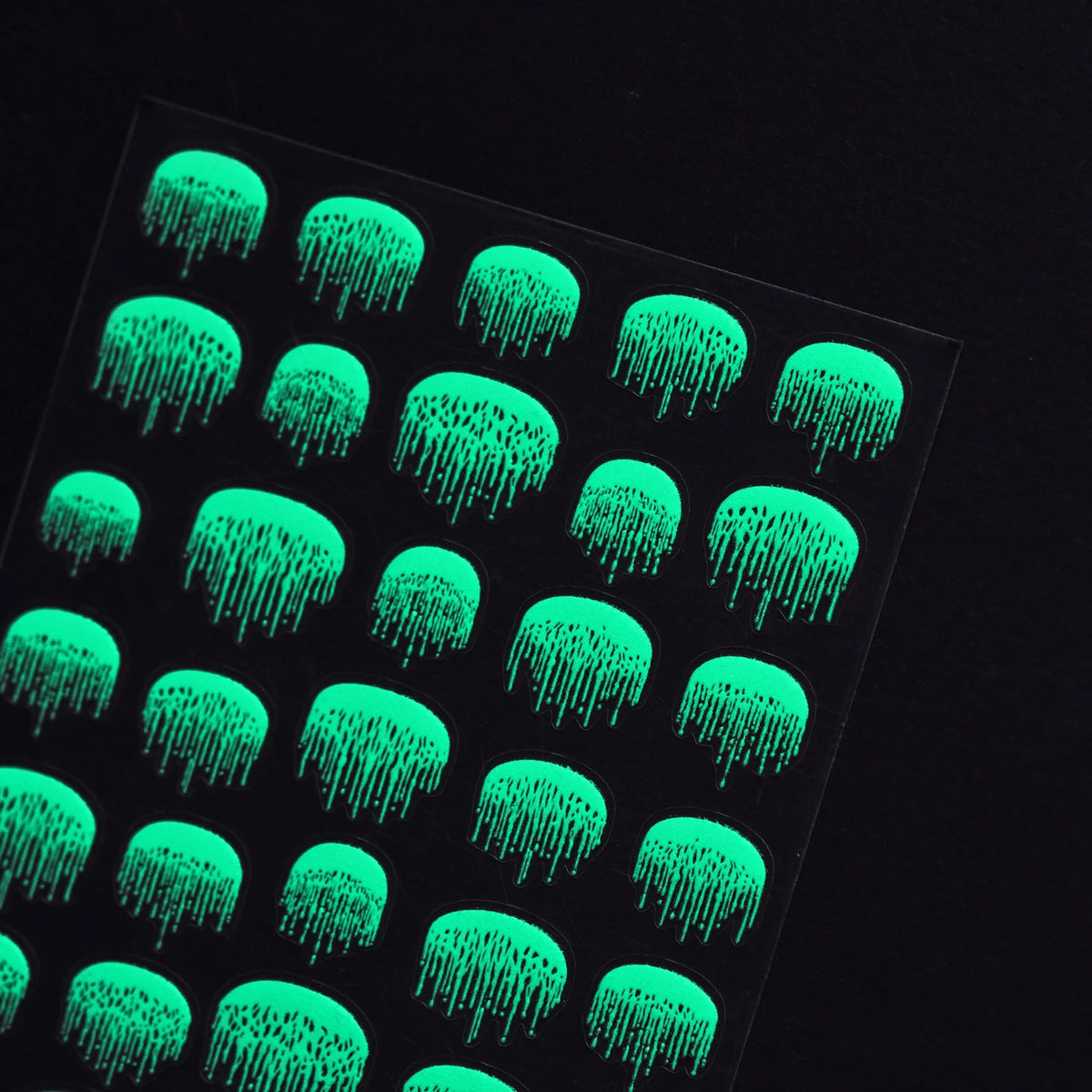 5D Glow-in-the-Dark Nail Stickers | Y2K Tassel French Tip Nail Art Stickers QXL