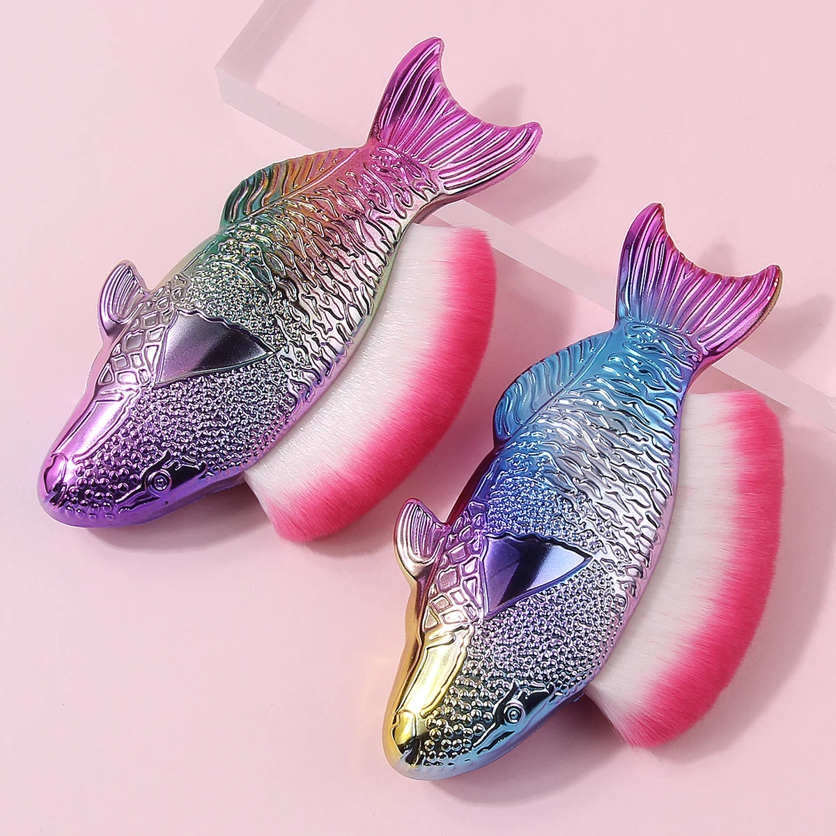 2-Pack Fish-Shaped Rainbow Gradient Makeup Brushes – Blush & Powder Makeup Brush Set QXL