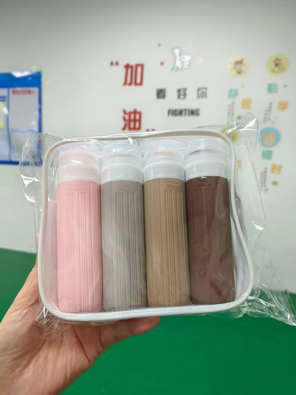4-Pack 90ml Leak-Proof Silicone Travel Bottles + Toiletry Bag Silicone Travel Bottles QXL plum