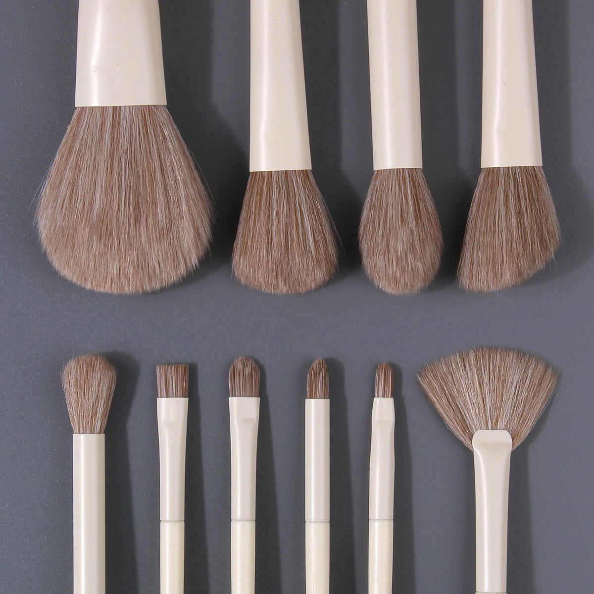 16-Pc Makeup Brush Set with Holder, Sponge & Powder Puff Makeup Brush Set QXL
