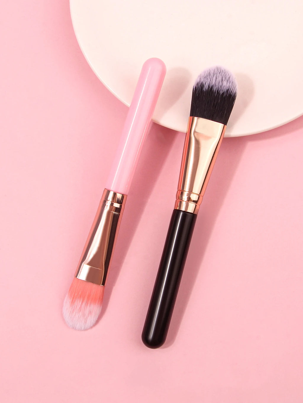 KOSSHOW 2-Pc Concealer & Foundation Brush Set – Soft Gradient Makeup Brush Set QXL