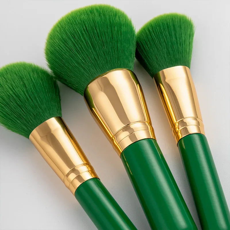 8-Pc Mini Christmas Makeup Brush Set | Holiday Beauty Gift Makeup Brush Set QXL