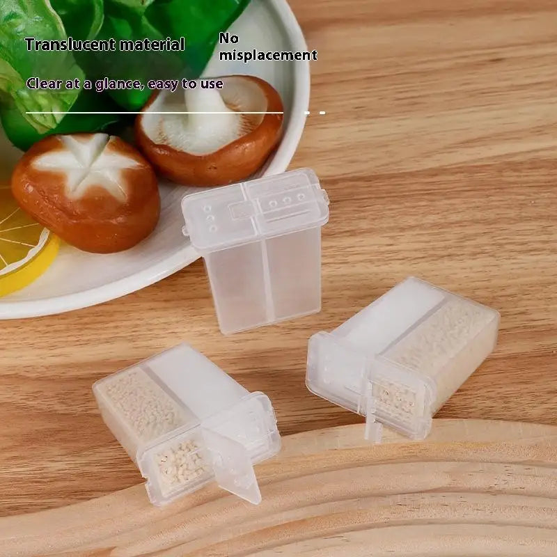 2-in-1 Camping Spice Shaker | 2-Compartment Seasoning Jar Camping Spice Shaker QXL