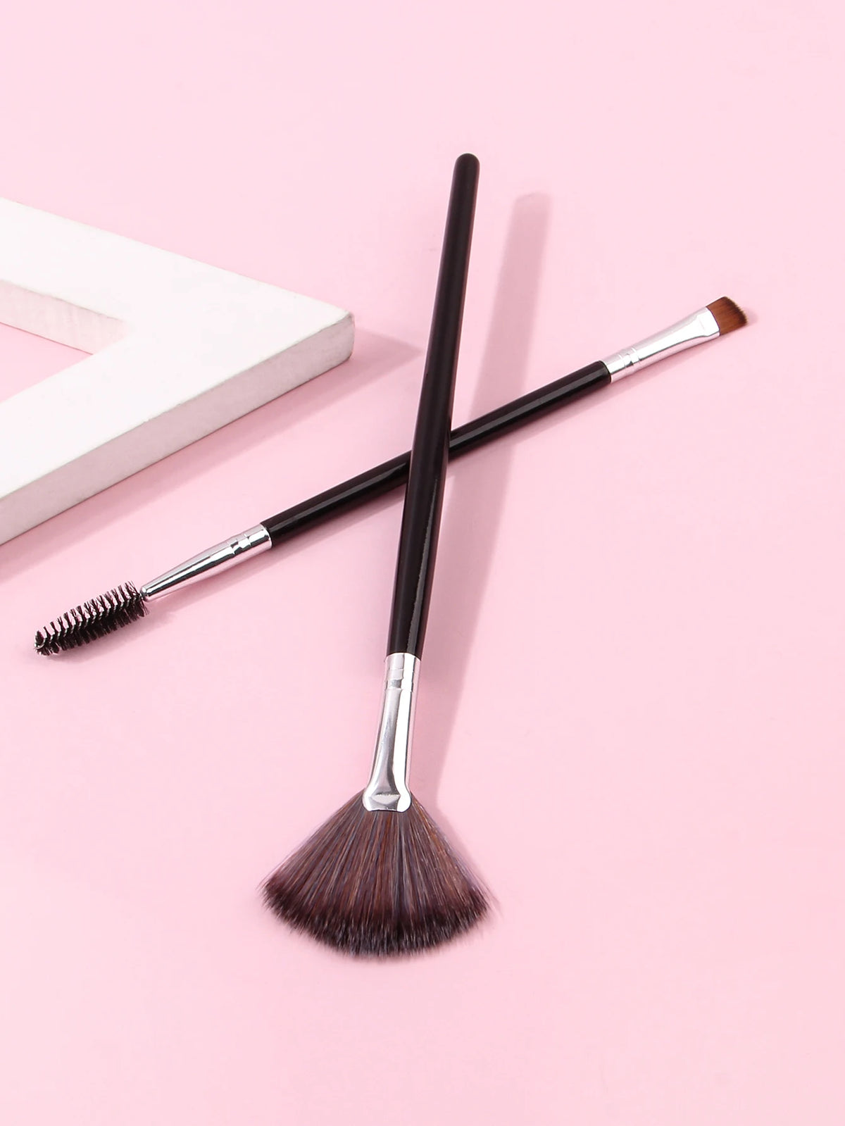 KOSSHOW 2-Pc Fan Highlight & Dual-End Eyebrow Brush Set Makeup Brush Set QXL