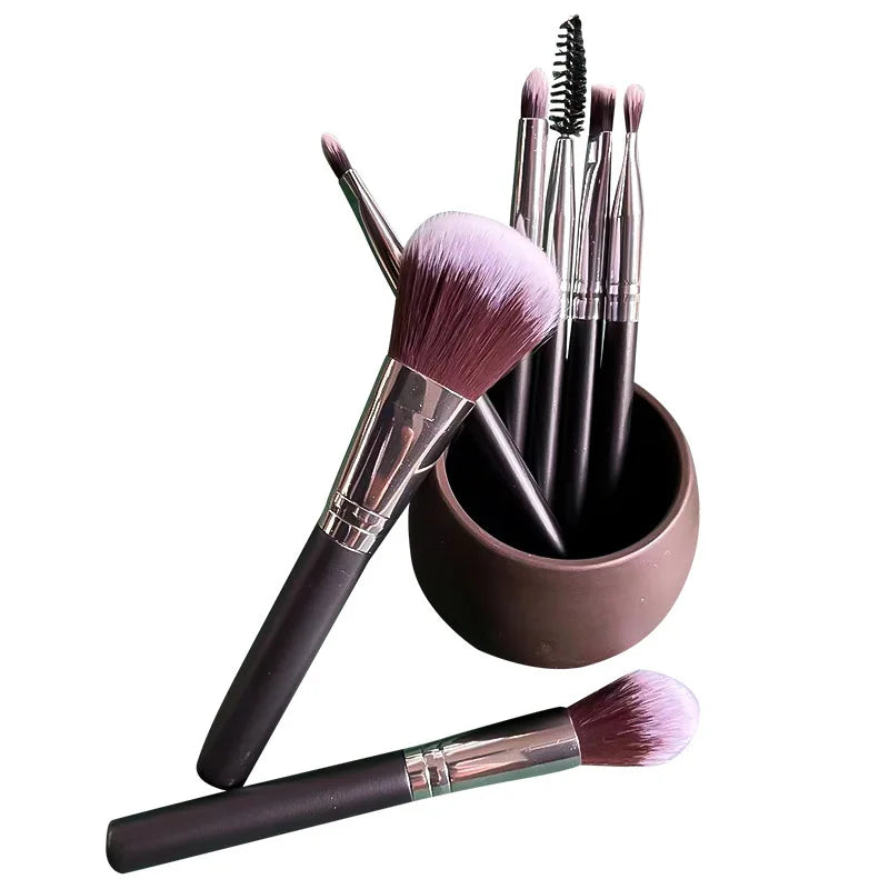 7-Piece Portable Makeup Brush Set with Travel Bag Makeup Brush Set QXL