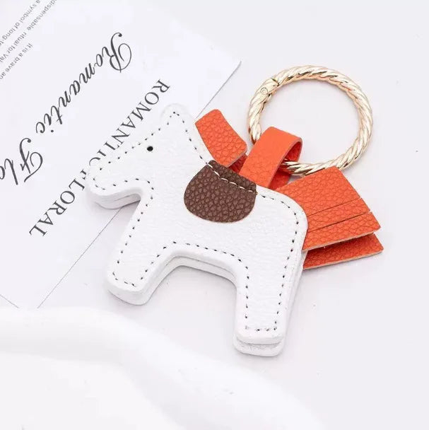 Magnetic Horse Hat Clip – Hands-Free Bag & Cap Holder Magnetic Hat Clip QXL Style 3