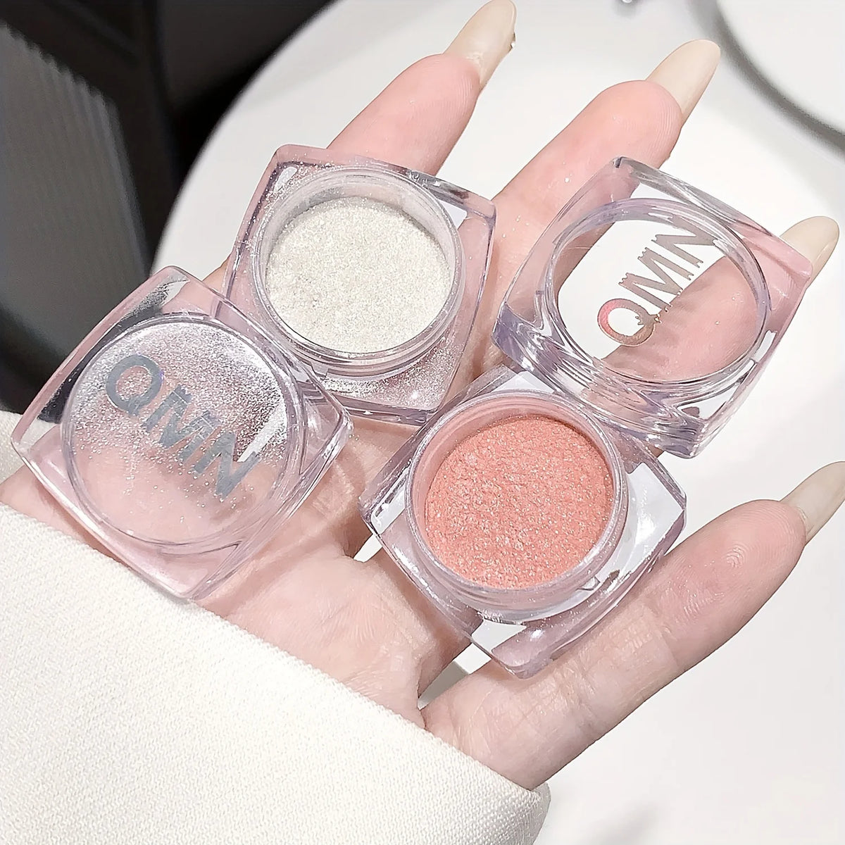 Glitter Face Highlighter Powder – Shimmer Sequins Makeup Face Highlighter Powder QXL
