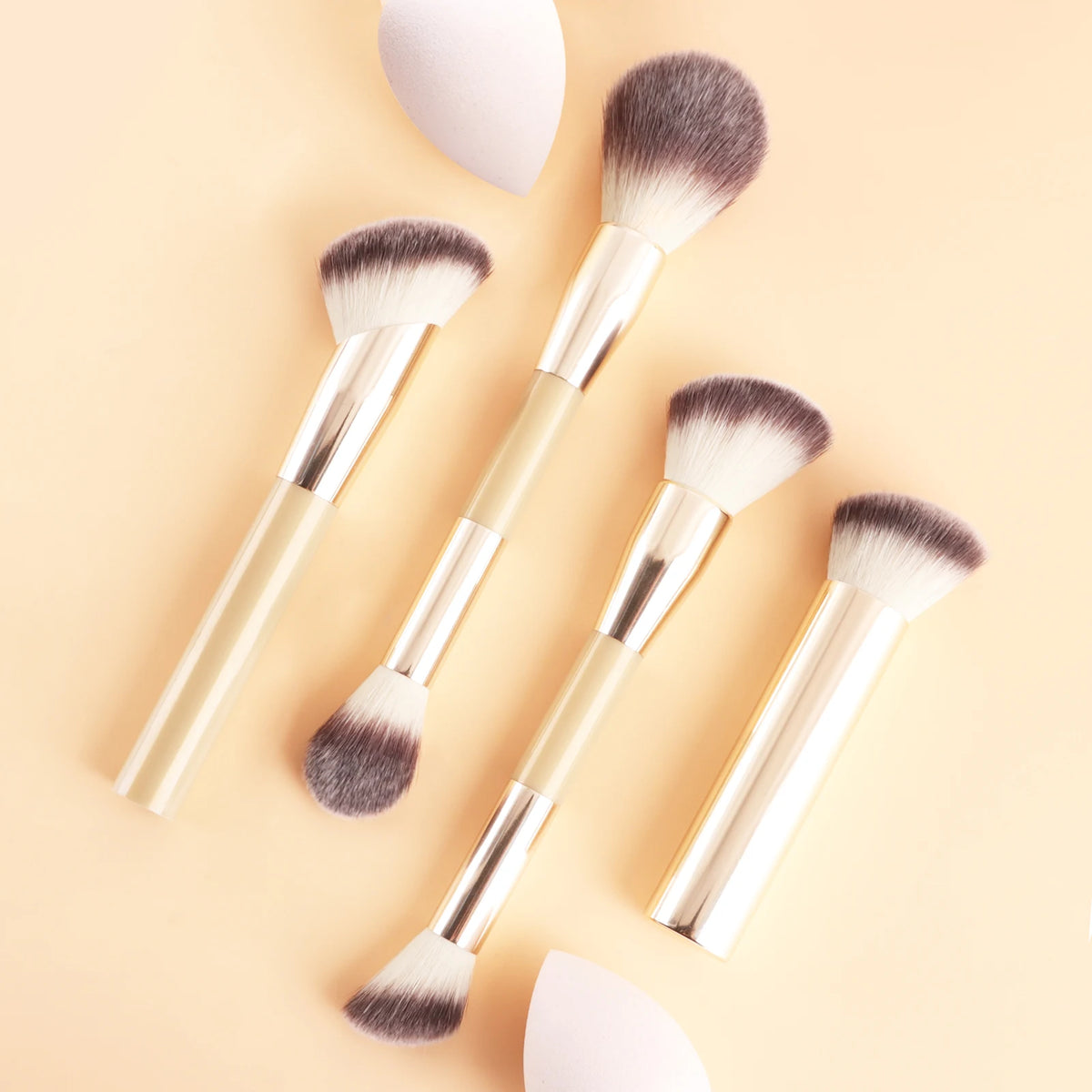 4-Pc Retractable Makeup Brush Set | Powder, Contour & Sponge Makeup Brush Set QXL