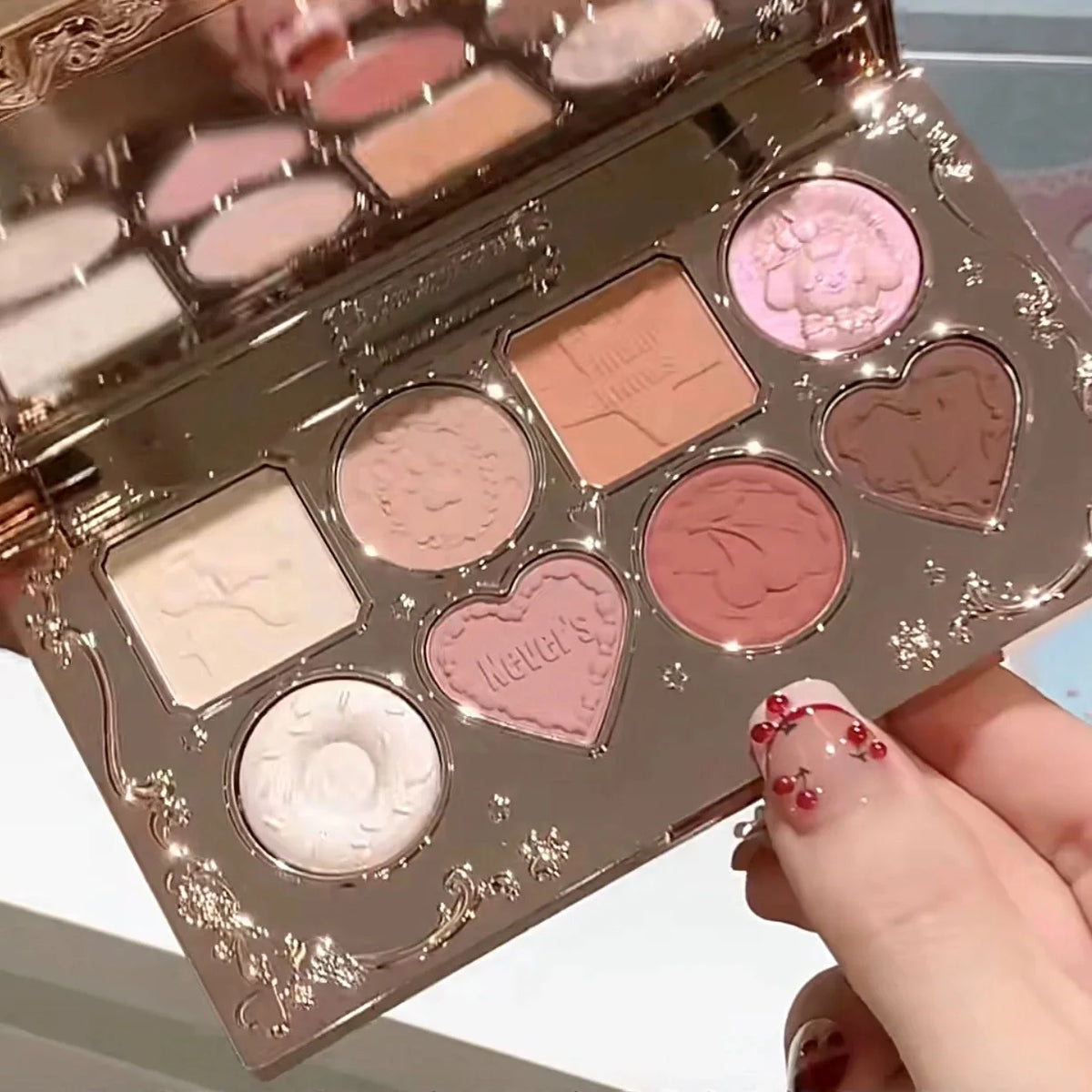 8-Color Glitter Eyeshadow Palette | Matte Shimmer & High Pigment Eyeshadow Palette QXL