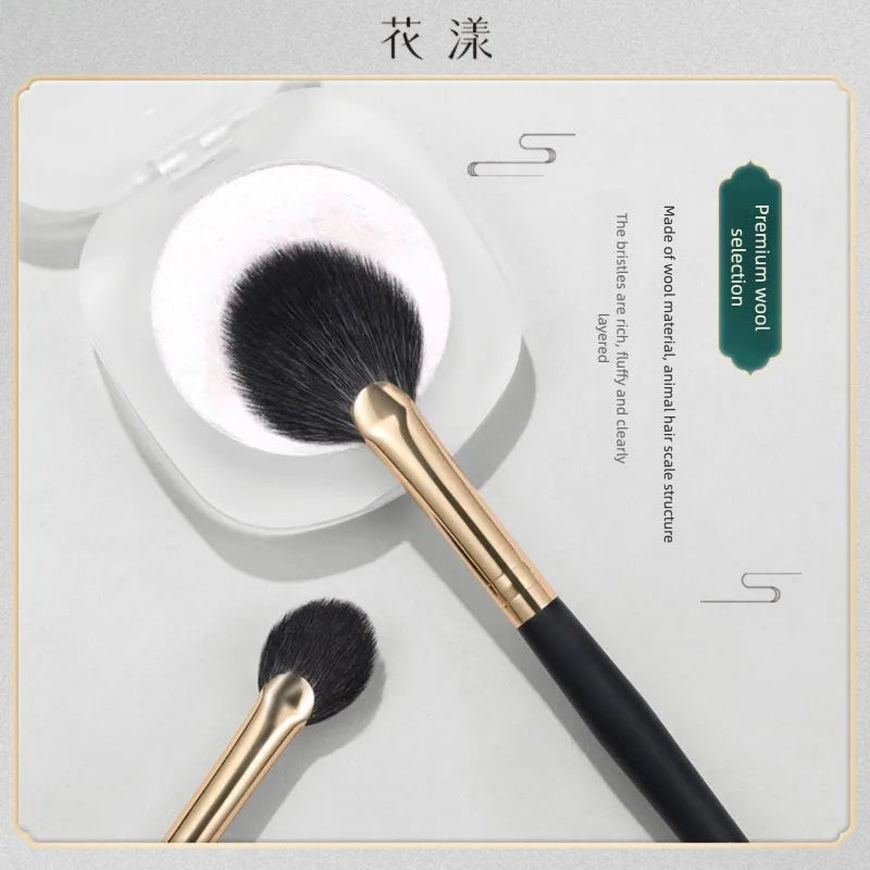 Fan-Shaped Highlighter Brush | Ultra-Soft Wool Makeup Brush Highlighter Brush QXL