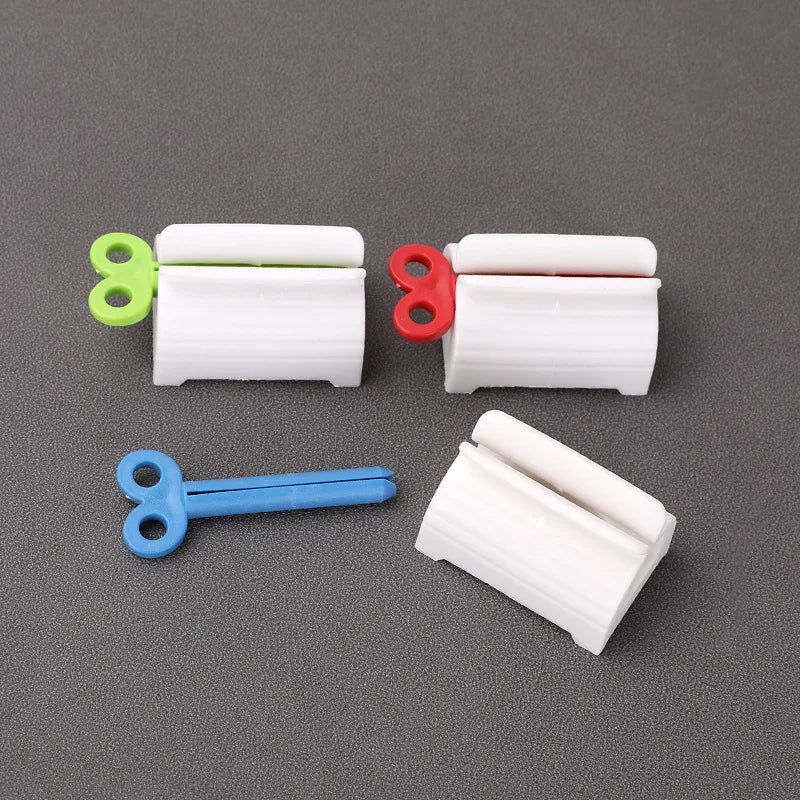 Roller Tube Toothpaste Squeezer & Rotary Paste Dispenser Toothpaste Dispenser QXL