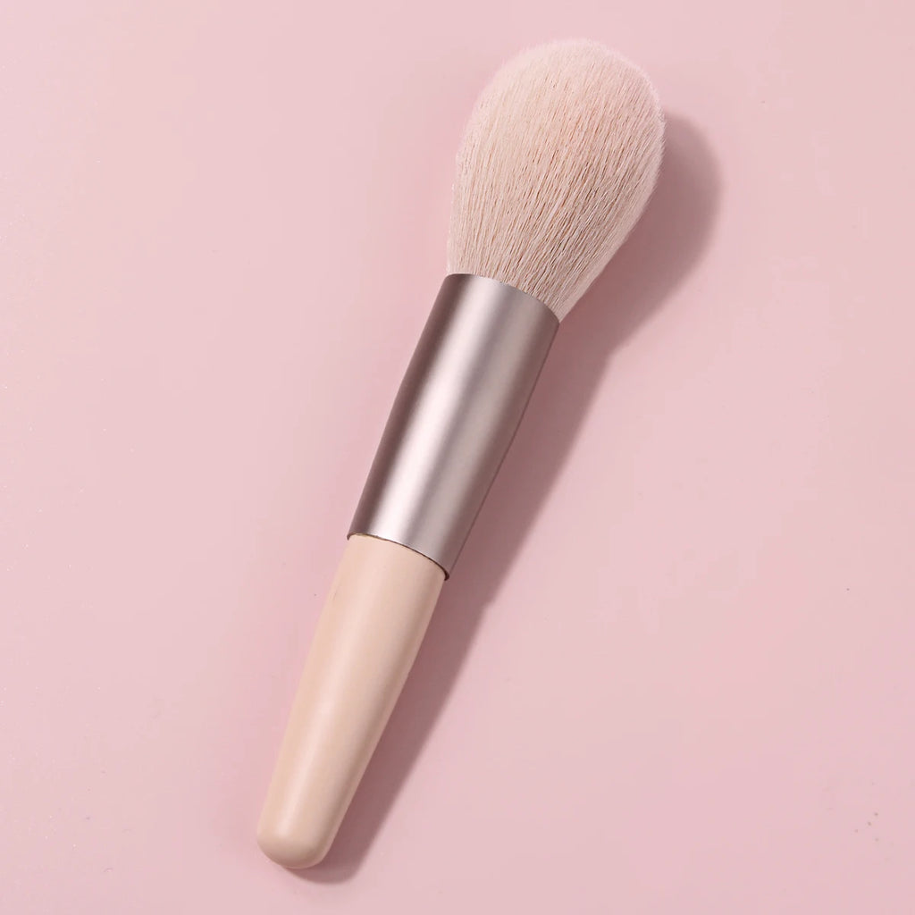 KOSSHOW Fluffy Blush Brush – Blush, Bronzer & Highlighter Blush Makeup Brush QXL