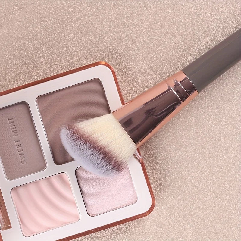 Dual-Ended Contour & Blush Brush – Soft Wool Fiber Makeup Brush QXL