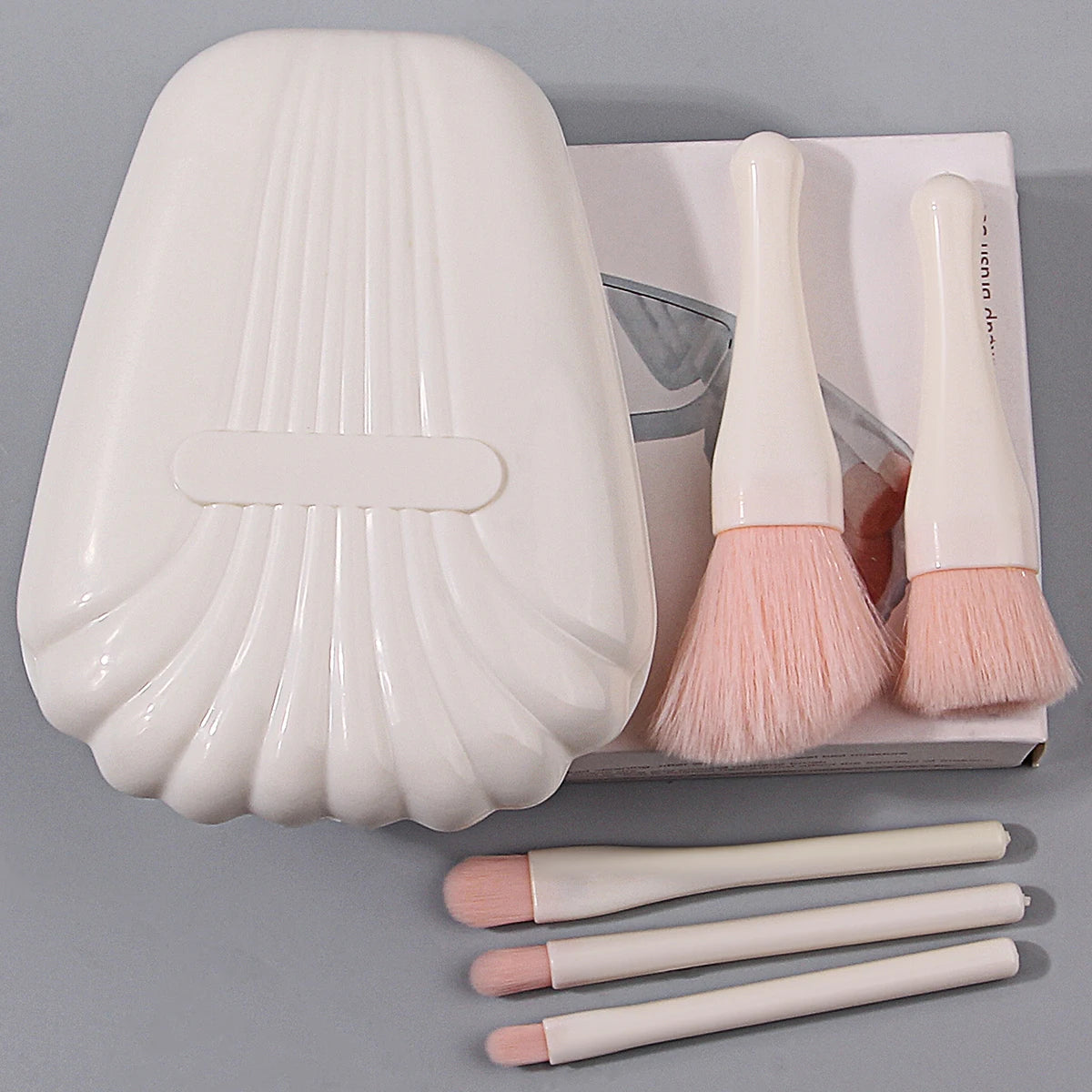 6-Piece Mini Shell Makeup Brush Set with Mirror Storage Makeup Brush Set QXL