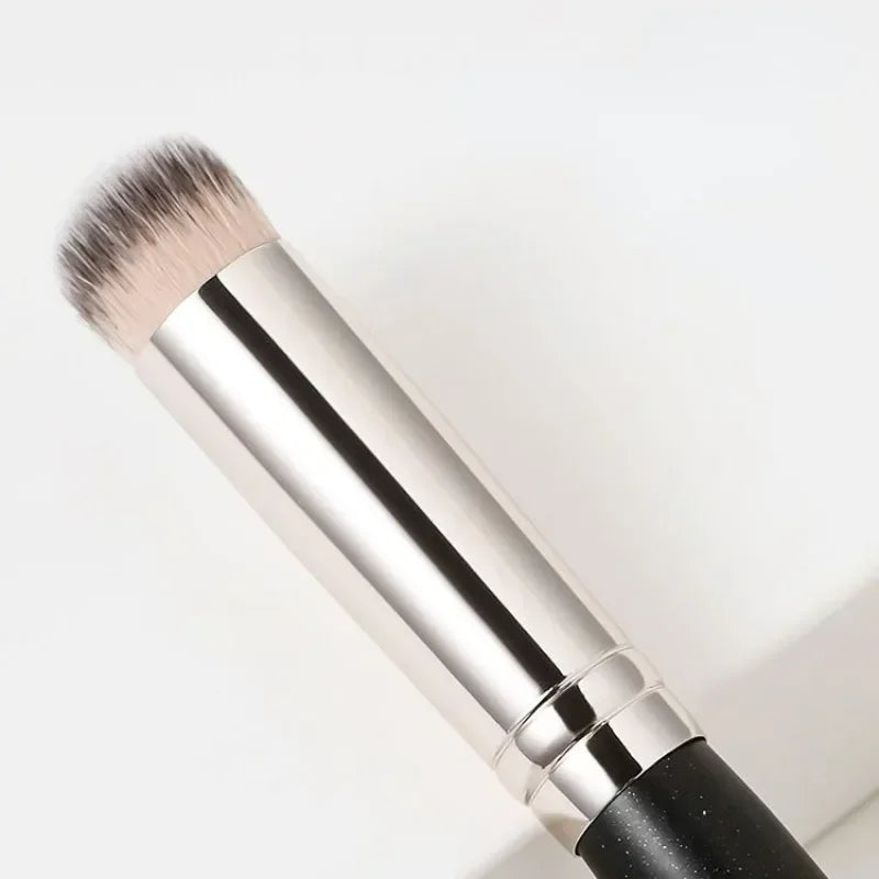 Foundation & Concealer Makeup Brush | Blending & Contour Makeup Blending Brush QXL