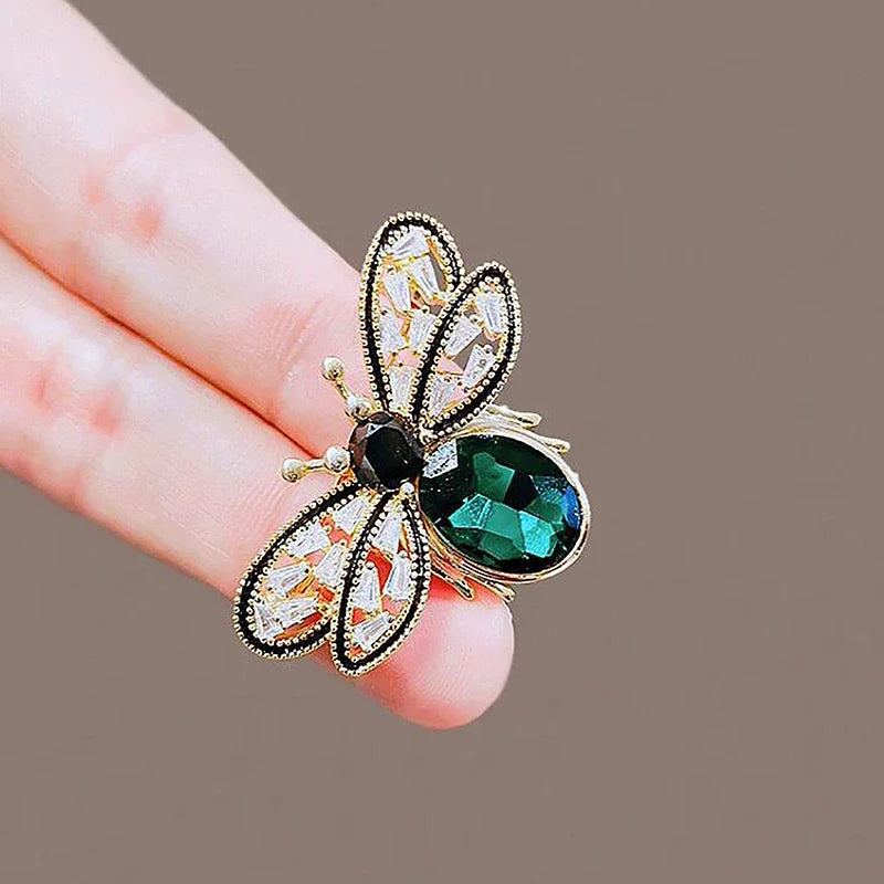 Vintage Little Bee Brooch Pin | Zinc Alloy Women's Accessory Fashion Brooch Pin QXL