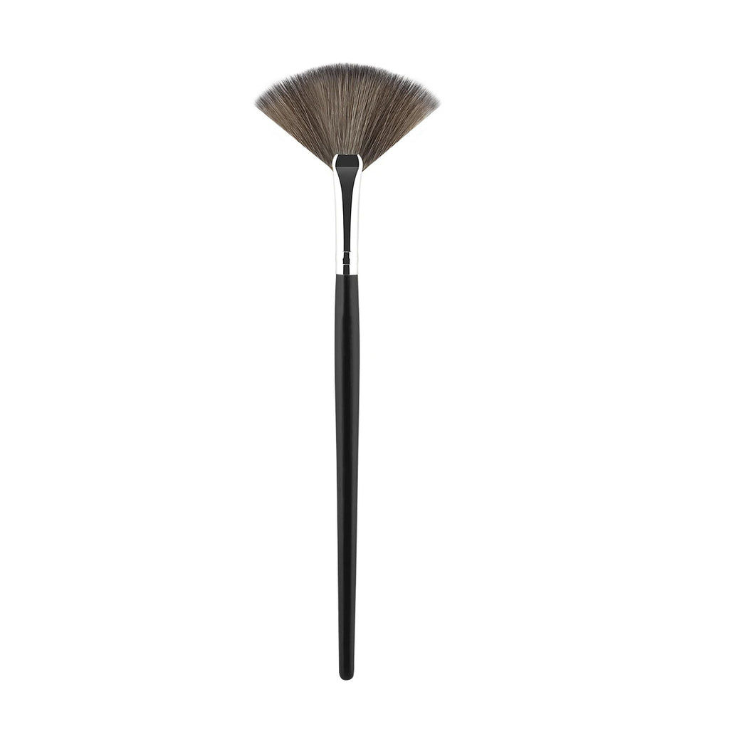 RANCAI Fan Makeup Brush – Soft Nylon Powder & Mask Brush Fan Makeup Brush QXL black silver