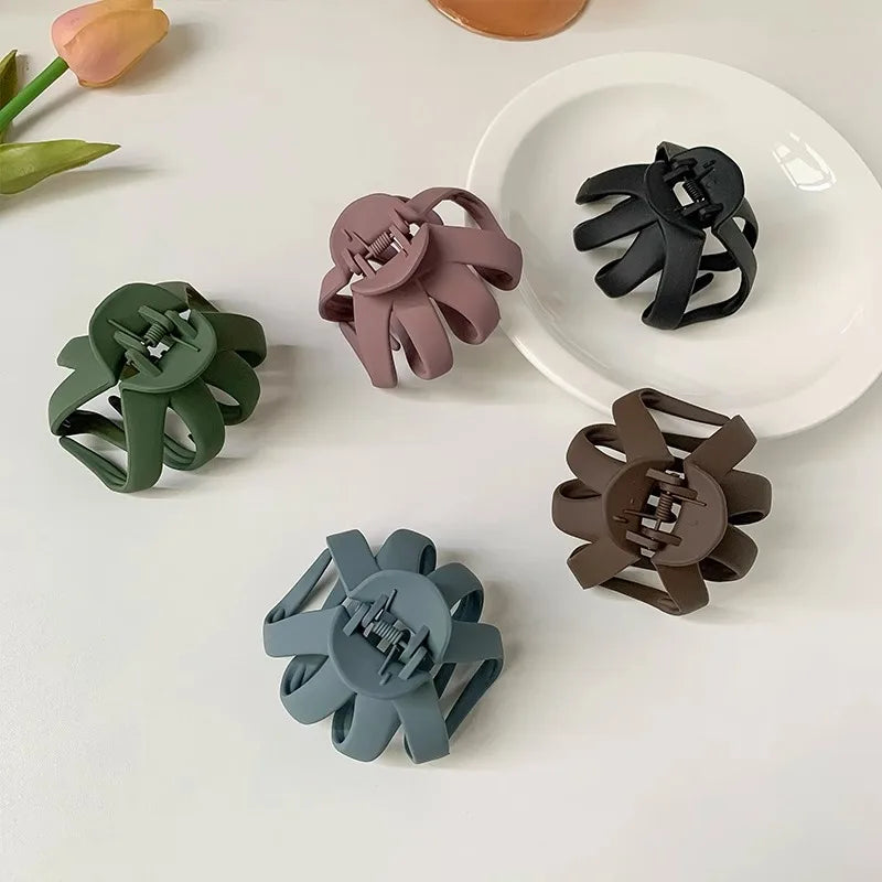 Matte Flower Small Claw Clip – No-Slip Hair Clip for Women Hair Claw Clip QXL