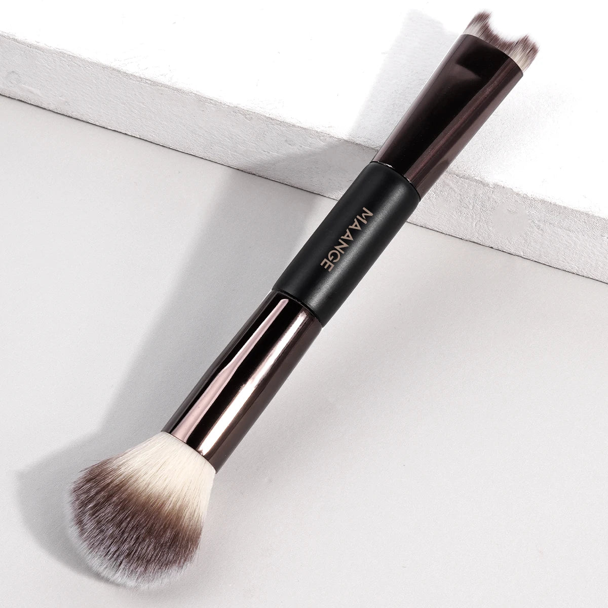 Double-Ended U-Shape Nose Contour & Highlight Makeup Brush Contour Makeup Brush QXL