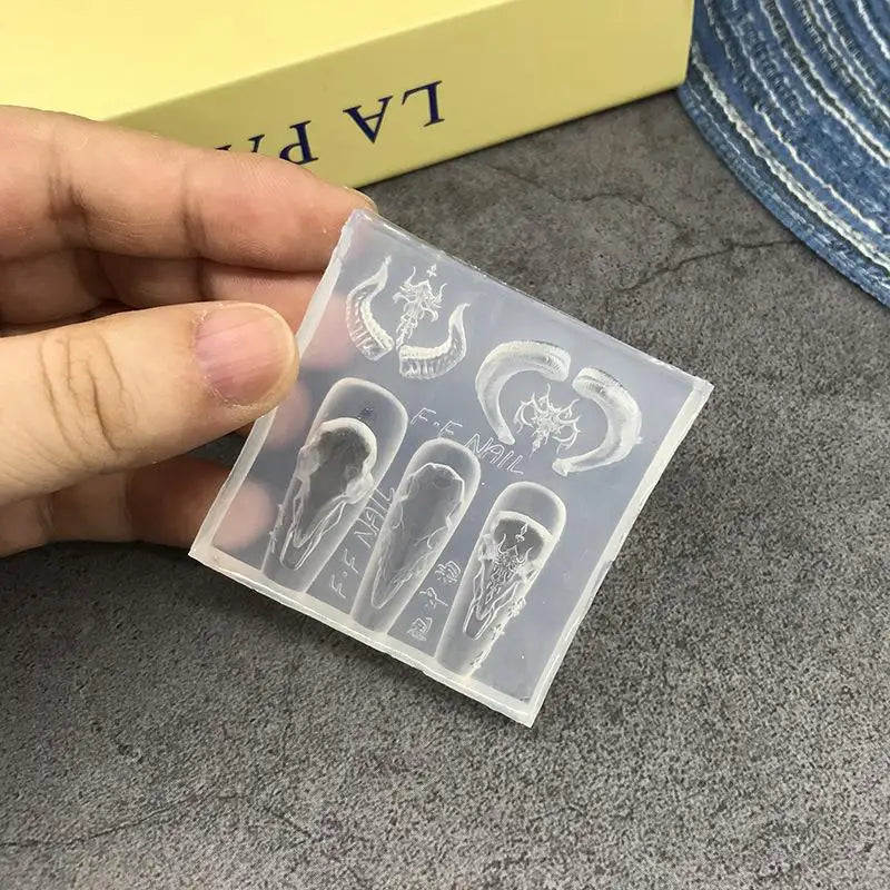 3D Goat Horn Silicone Nail Art Mold | DIY Nail Charms Nail Art Mold QXL