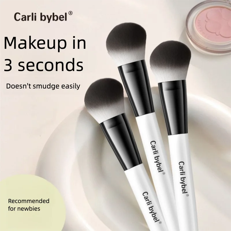 Slope Pointed Blush Brush – Ultra-Soft Synthetic Blending Blush Brush QXL