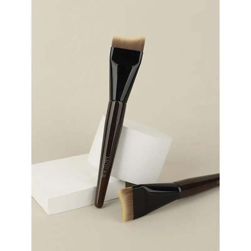 L39 Crescent Foundation Brush | Arc Flat Head Wool Fiber Foundation Brush QXL