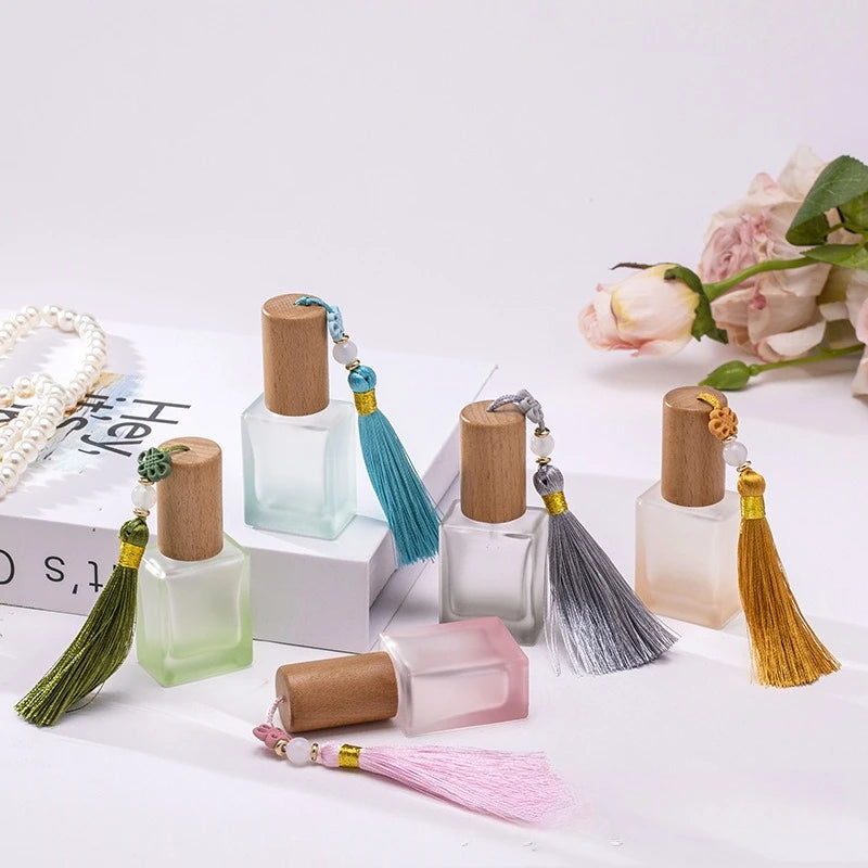 10ml Frosted Glass Perfume Bottle | Wooden Cap & Tassel Perfume Bottle QXL