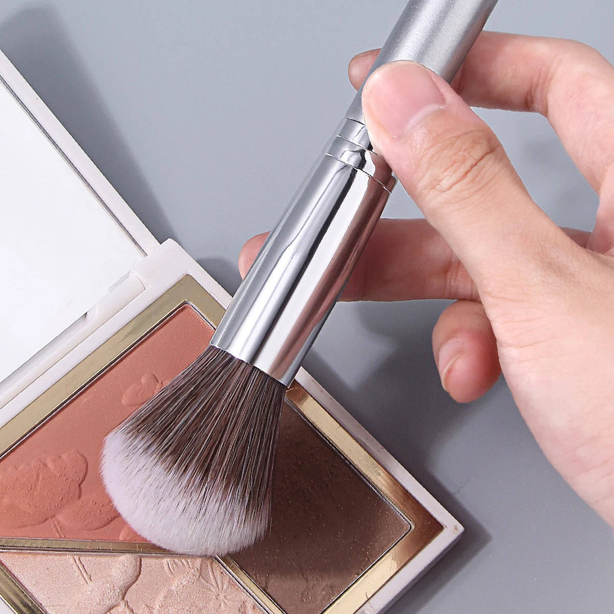 KOSSHOW Dome Makeup Brush – Foundation, Blush & Powder Dome Makeup Brush QXL