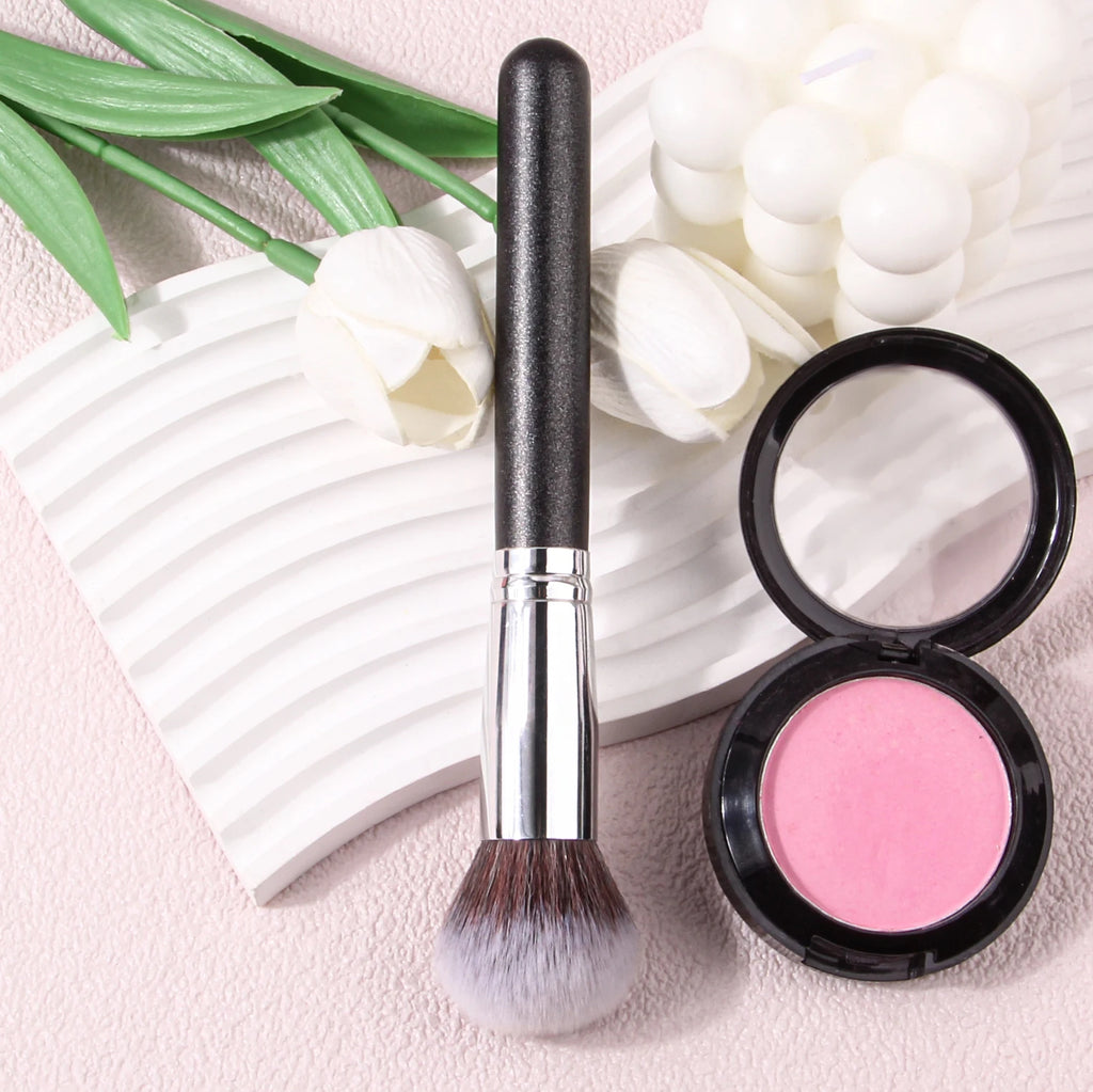 KOSSHOW Round Fluffy Blush Brush – Powder & Highlighter Blush Makeup Brush QXL