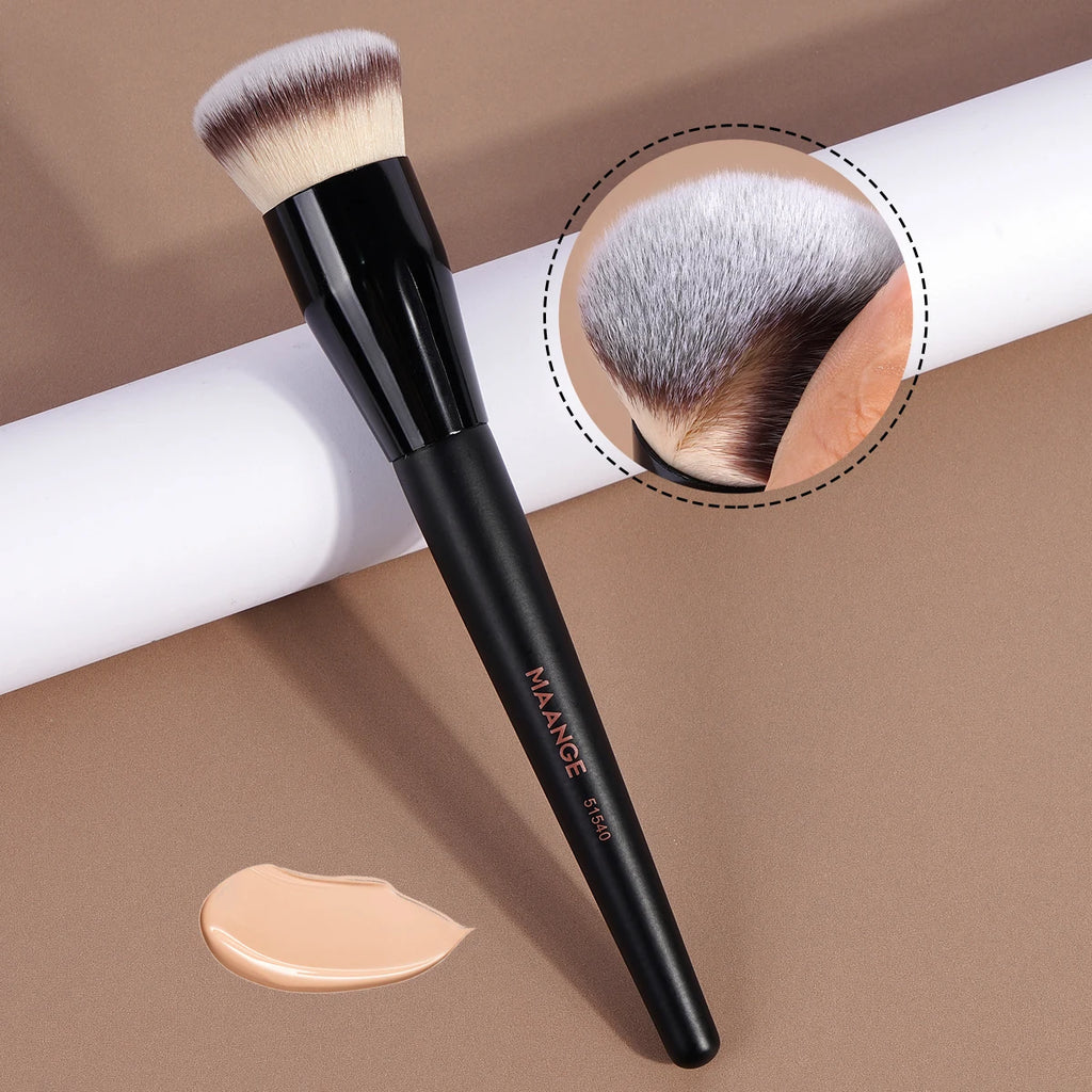 MAANGE Kabuki Foundation Brush | Contour & Buffing Tool Kabuki Foundation Brush QXL