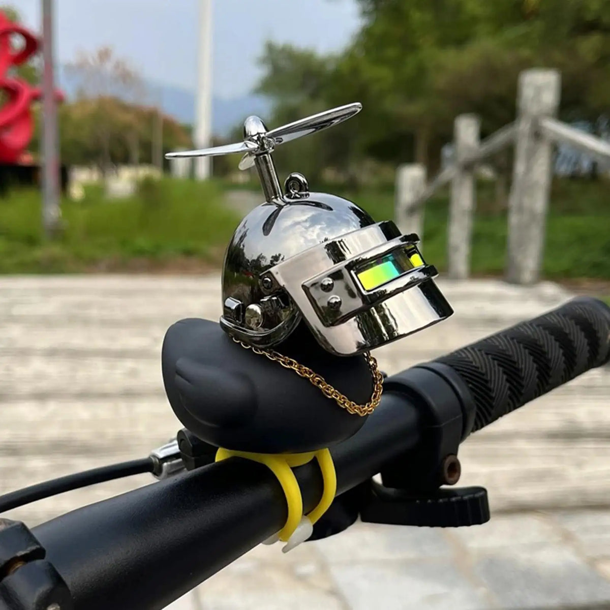 Rubber Duck Dashboard Ornament | Spinning Propeller Helmet & Glasses Car Dashboard Ornament QXL