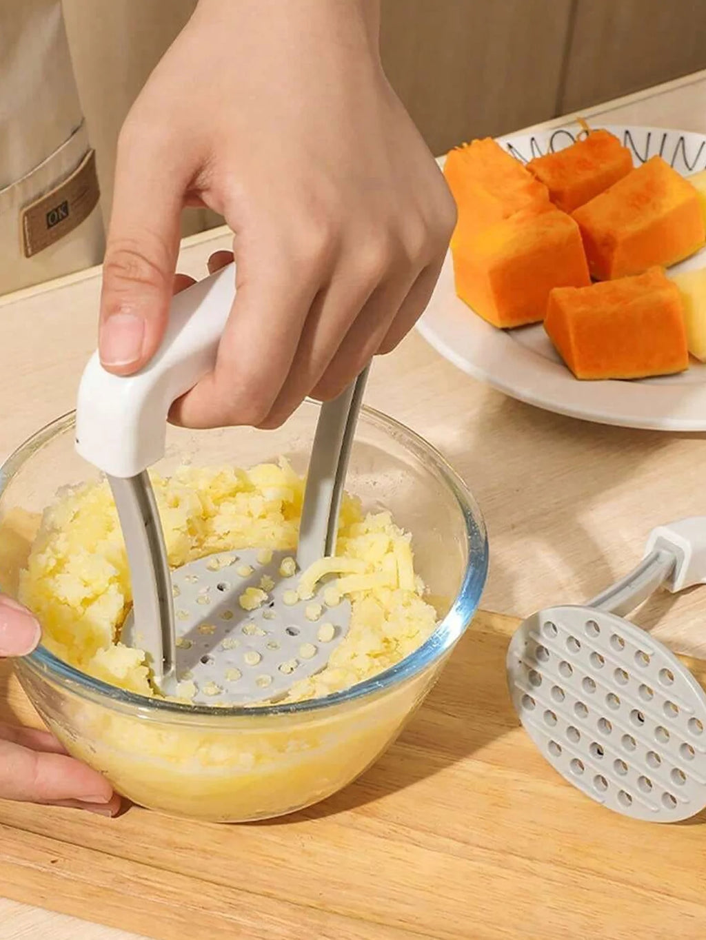 Manual Potato Masher & Vegetable Crusher – Durable PP Tool Potato Masher QXL