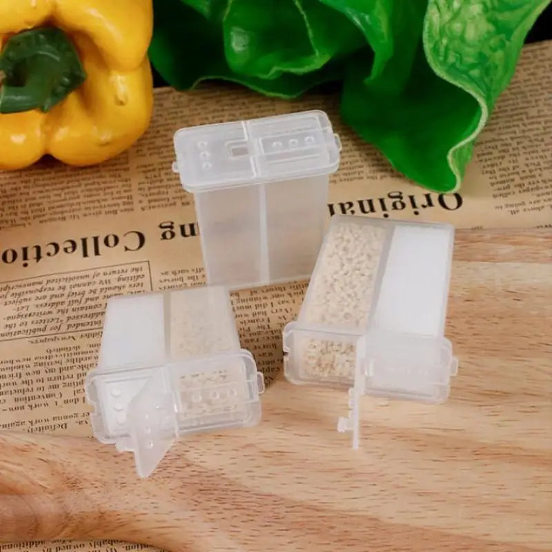 2-in-1 Camping Spice Shaker | 2-Compartment Seasoning Jar Camping Spice Shaker QXL