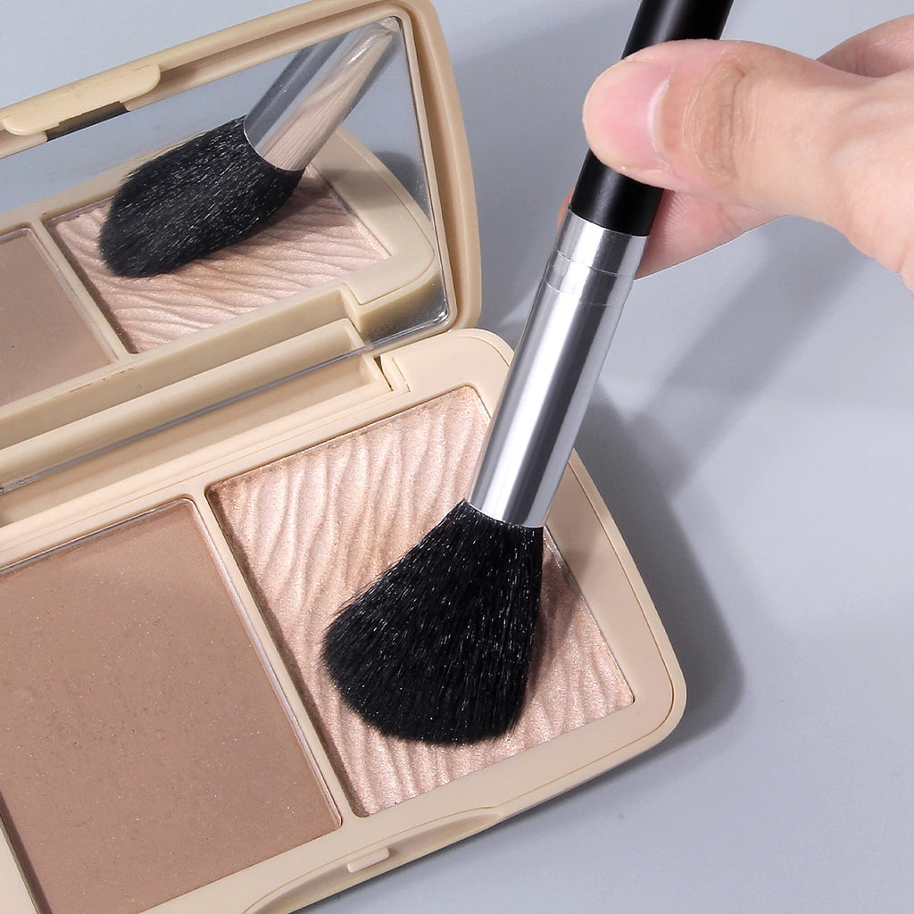 KOSSHOW Flame Contour Brush – Highlighter, Blush & Bronzer Contour Makeup Brush QXL