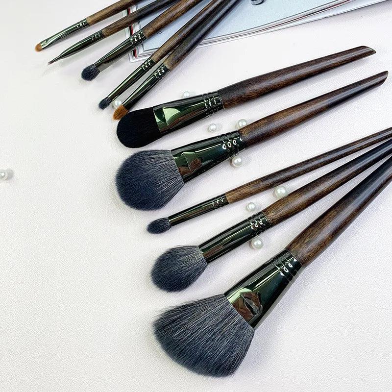 10-Piece Goat Hair Makeup Brush Set with Wool Sleeve Case Makeup Brush Set QXL