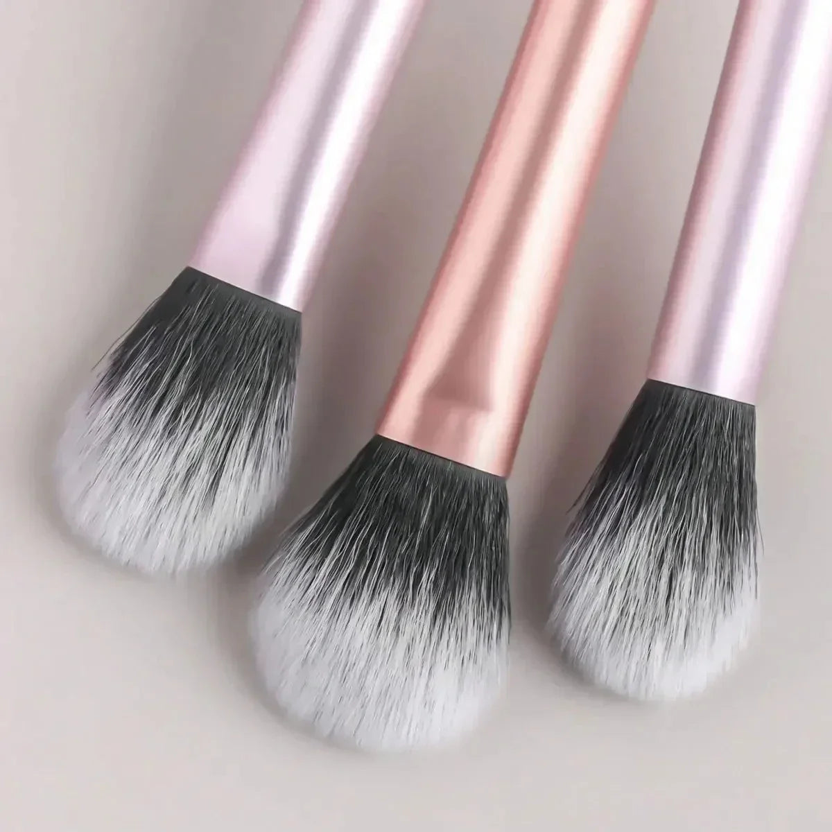 12-Piece Makeup Brush Set | Foundation, Blush & Eyeshadow Makeup Brush Set QXL